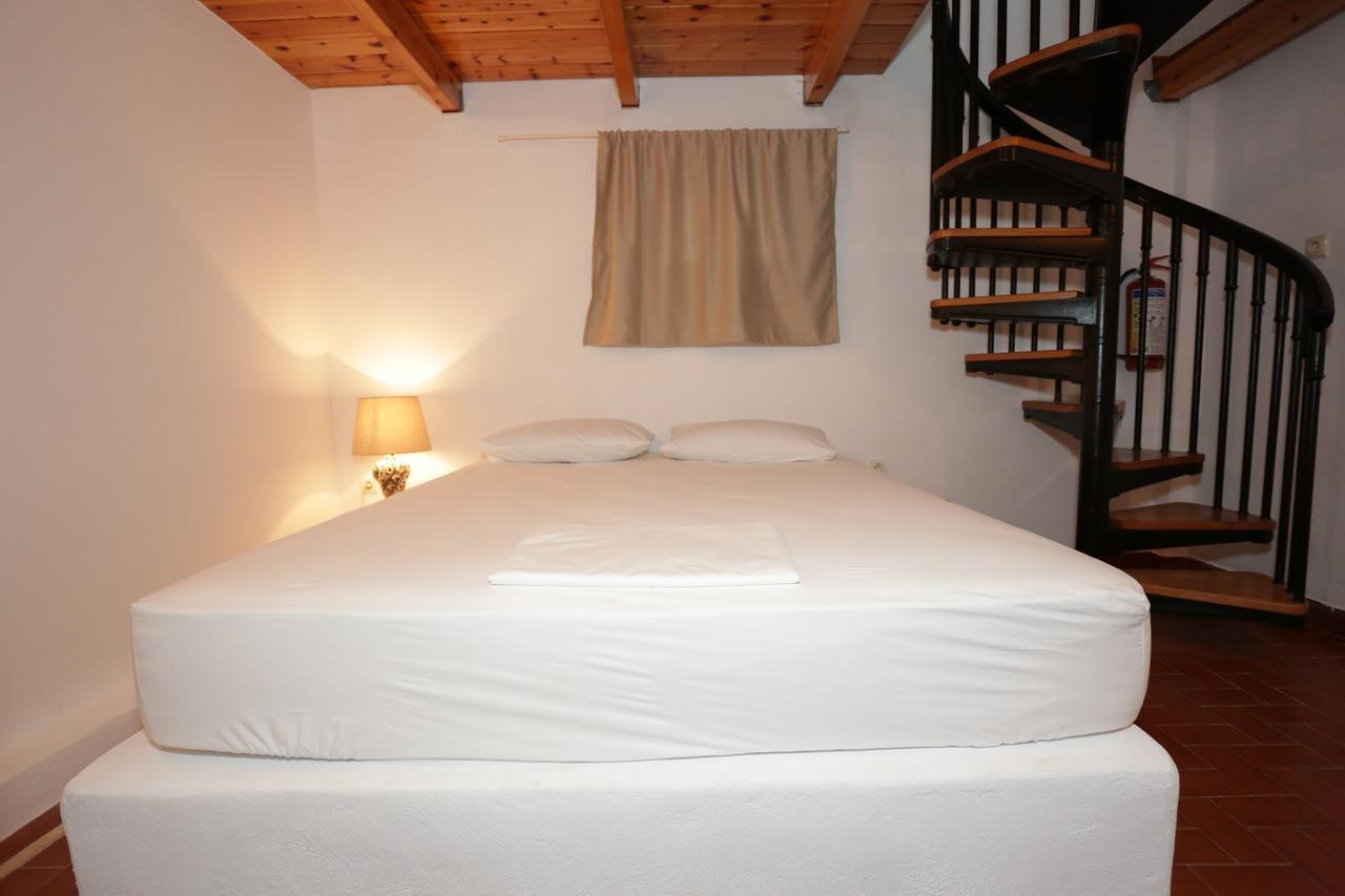 Artemis Suites Romanos  Екстер'єр фото