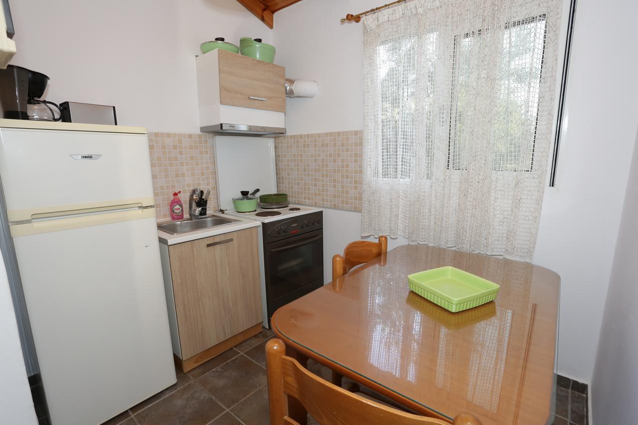 Artemis Suites Romanos  Екстер'єр фото